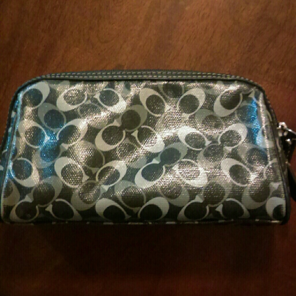 Coach soft cosmetic case